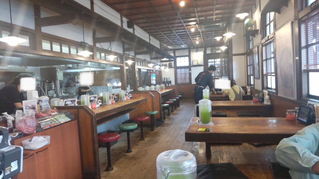 大砲ラーメン合川店 店内