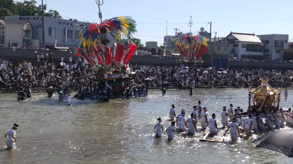 (田川神幸祭〜川渡り神幸祭)