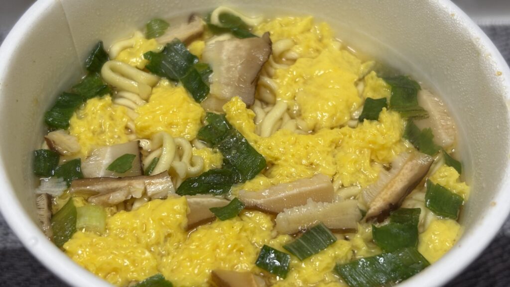 セブンプレミアム 酸辣湯麺カップ麺