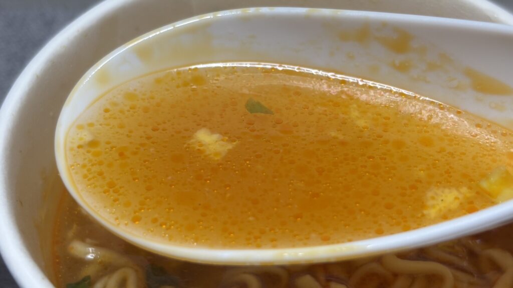 セブンプレミアム 酸辣湯麺カップ麺