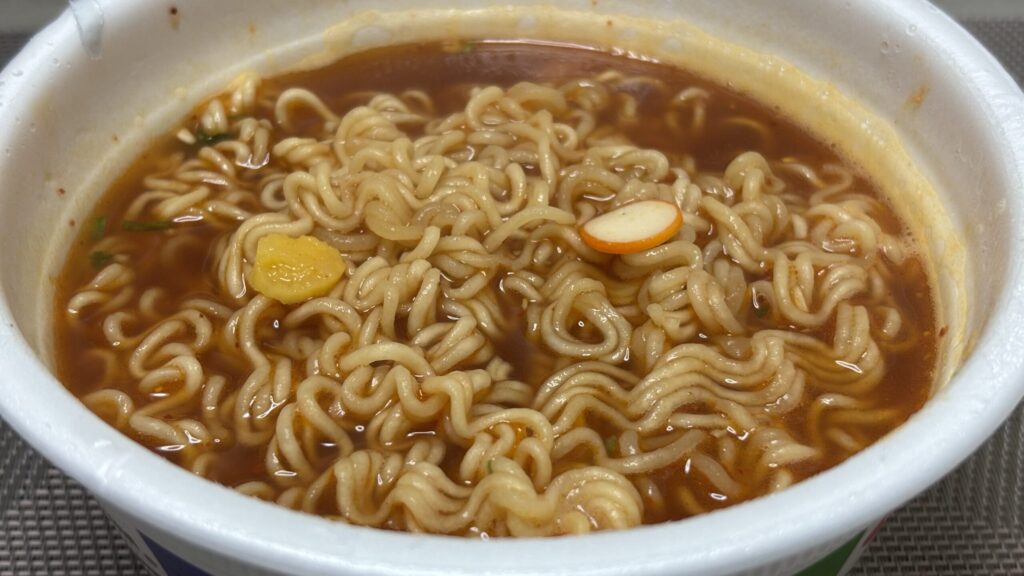 農心 サバルカップ麺 ユッケジャン
