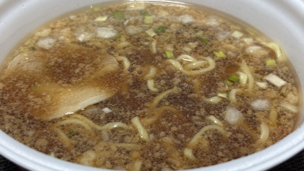 ニュータッチ凄麺 新潟背脂醤油ラーメン