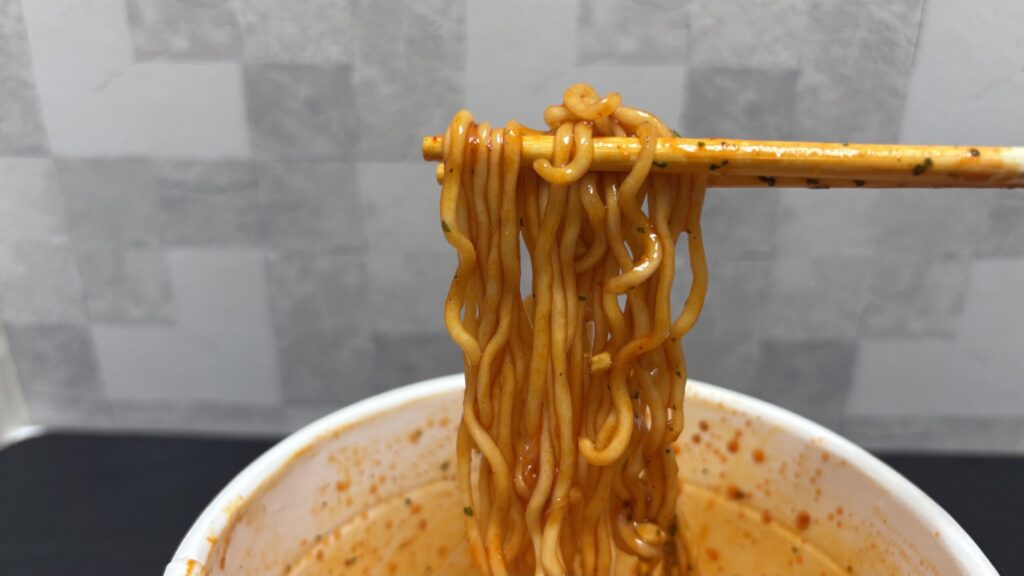 甘辛ヤンニョムチキンビビン麺