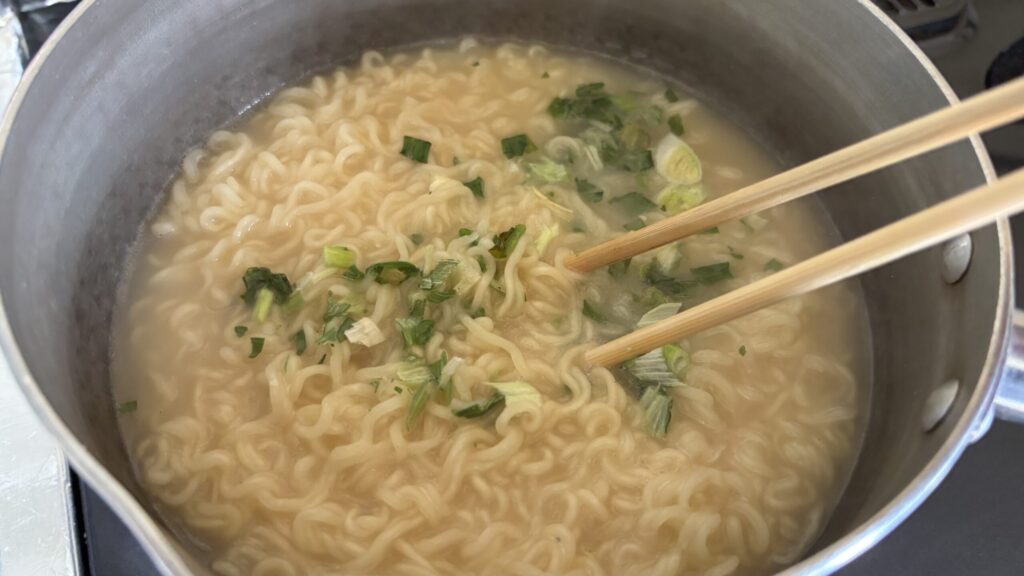 本場韓国コムタンラーメン 袋麺